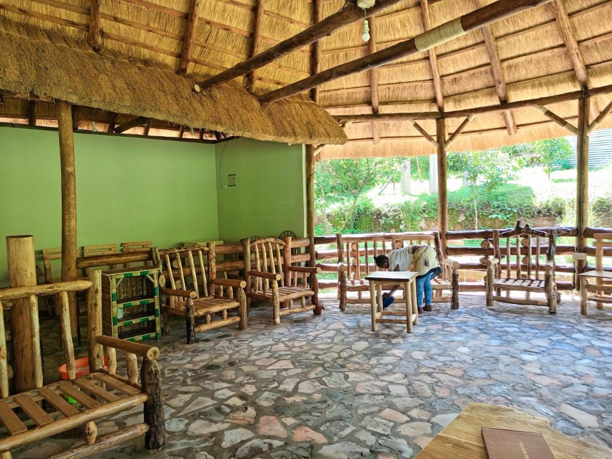 Chimpanzee Capital Safari Lodge Bigodi المظهر الخارجي الصورة