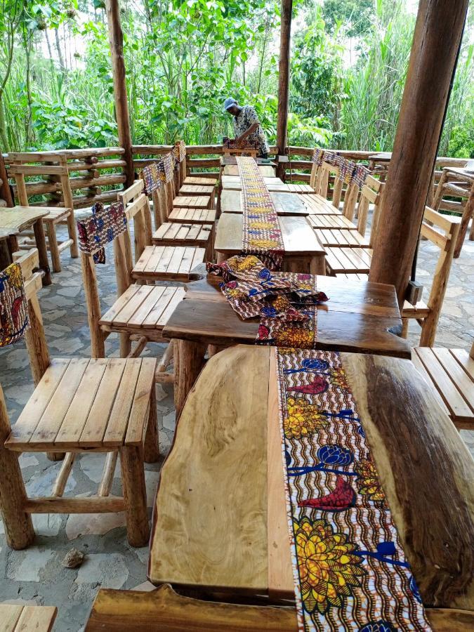 Chimpanzee Capital Safari Lodge Bigodi المظهر الخارجي الصورة
